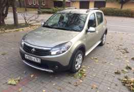 Renault Sandero Stepway, 2014