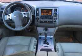 Infiniti FX35, 2003