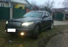 Infiniti FX35, 2005