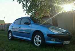 Peugeot 206, 2001