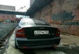 Volvo S80, 2001