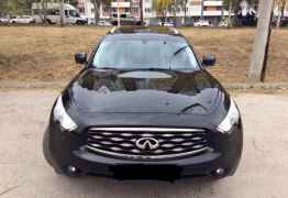 Infiniti FX35, 2009