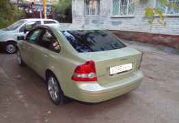 Volvo S40, 2004