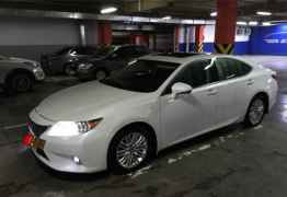 Lexus ES, 2013