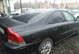 Volvo S60, 2005