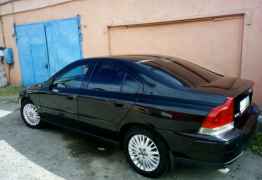 Volvo S60, 2005