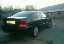 Volvo S60, 2005