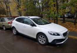 Volvo V40 Cross Country, 2013