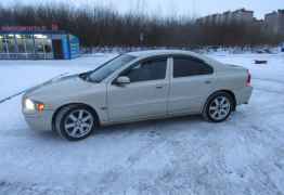 Volvo S60, 2005