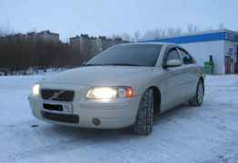 Volvo S60, 2005