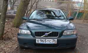 Volvo S60, 2001