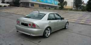 Lexus IS, 1999