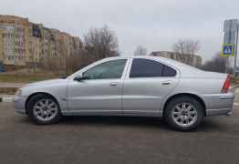 Volvo S60, 2005