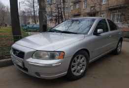 Volvo S60, 2005