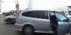 Honda Stream, 2001