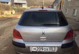 Peugeot 307, 2001