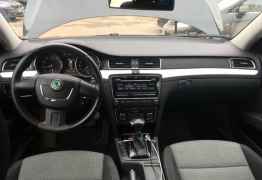 Skoda Superb, 2011