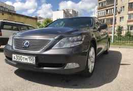 Lexus LS, 2007