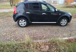 Renault Sandero Stepway, 2012