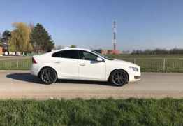 Volvo S60, 2014