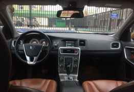 Volvo S60, 2011