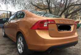 Volvo S60, 2011