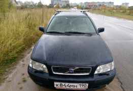 Volvo V40, 2003