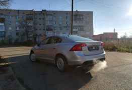 Volvo S60, 2012