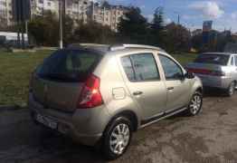 Renault Sandero, 2011