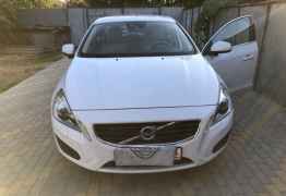 Volvo S60, 2012