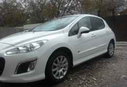 Peugeot 308, 2011