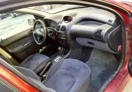 Peugeot 206, 2002