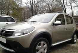 Renault Sandero Stepway, 2012