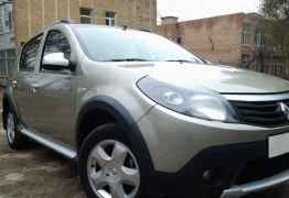 Renault Sandero Stepway, 2012