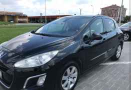 Peugeot 308, 2011