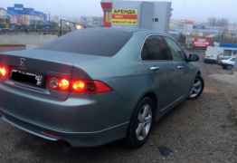 Honda Accord, 2004