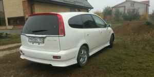 Honda Stream, 2001