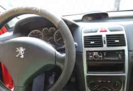 Peugeot 307, 2004