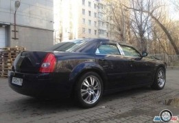 Крайслер 300C, 2004 года