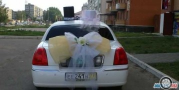 Линкольн Таун Car, 2003 года