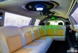 Линкольн Таун Car, 2002 года