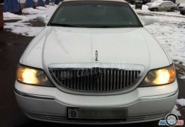 Линкольн Таун Car, 2002 года