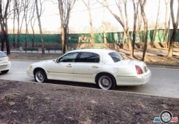 Линкольн Таун Car, 2000 года Линкольн Таун Car, 2000 года