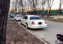 Линкольн Таун Car, 2000 года Линкольн Таун Car, 2000 года