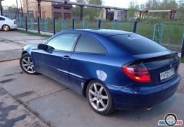 Мерседес-Бенц C-класс, 2001 года Мерседес-Бенц C-класс, 2001 года