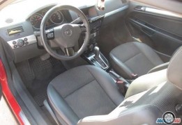 Опель Астра GTC, 2008 года