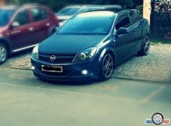 Опель Астра GTC, 2010 года