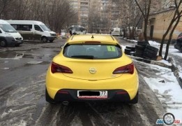 Опель Астра GTC, 2013 года