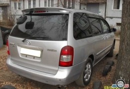 Мазда MPV, 2001 года