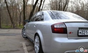 Ауди S4, 2004 года